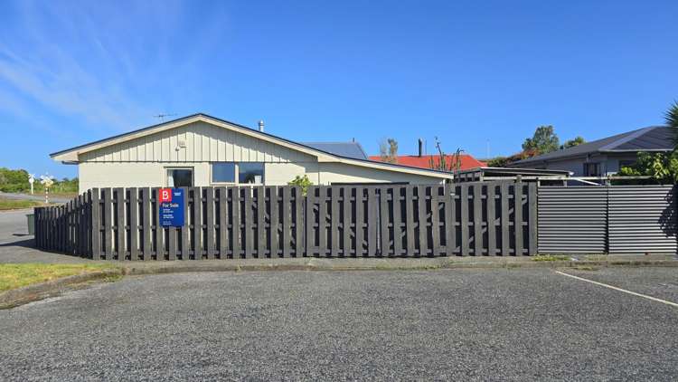 220 Gibson Quay Hokitika_15