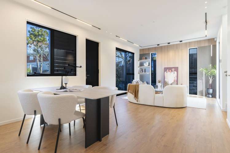 1/12 Lush Avenue St Johns_2