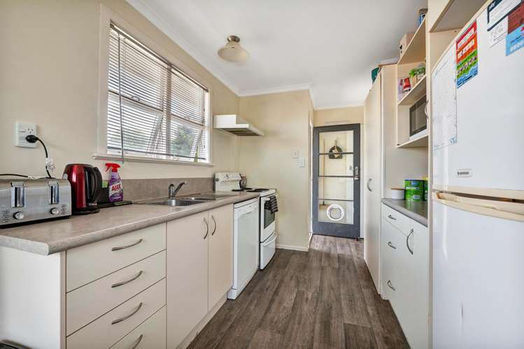 66A Cloten Road Stratford_7