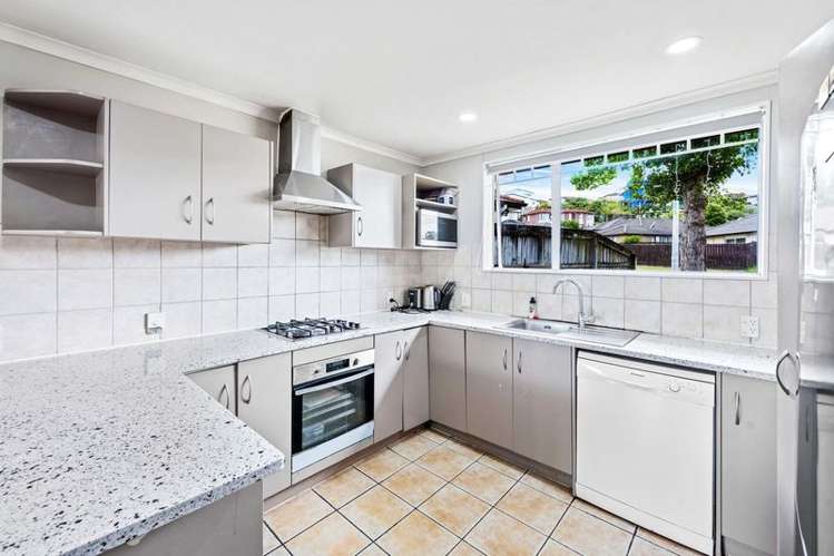 187 Keri Vista Rise Papakura_14