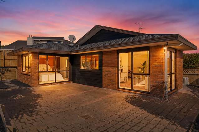 Easy-Care Living in a Prime Location
