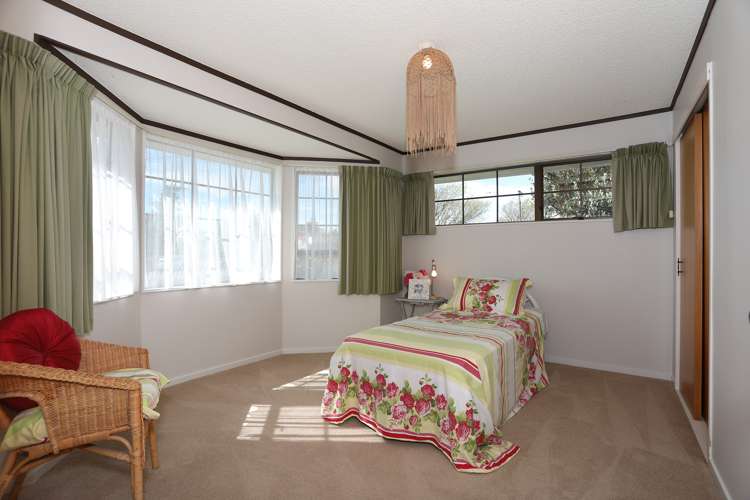 153a High Street Bulls_9