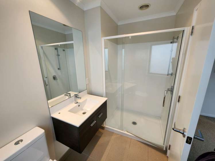 8 Barcliff Terrace Gulf Harbour_11