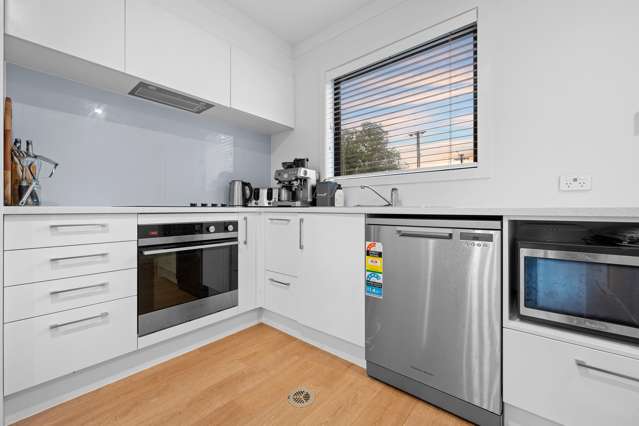 7/2 Brandon Road Glen Eden_3