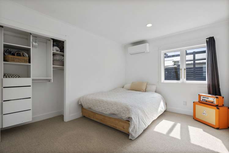 397 West Coast Road Glen Eden_12