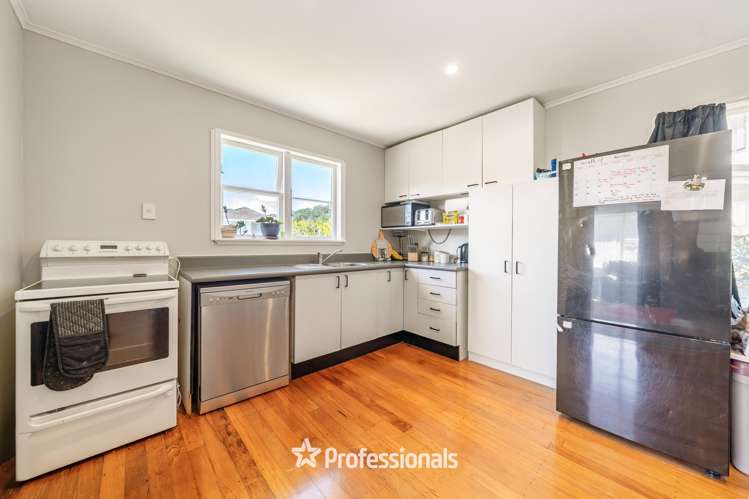 8 Harlow Grove Wainuiomata_14