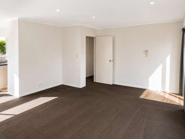 56B Sutton Crescent Papakura_4