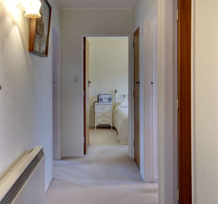 2/16 Cobham Crescent Stoke_15