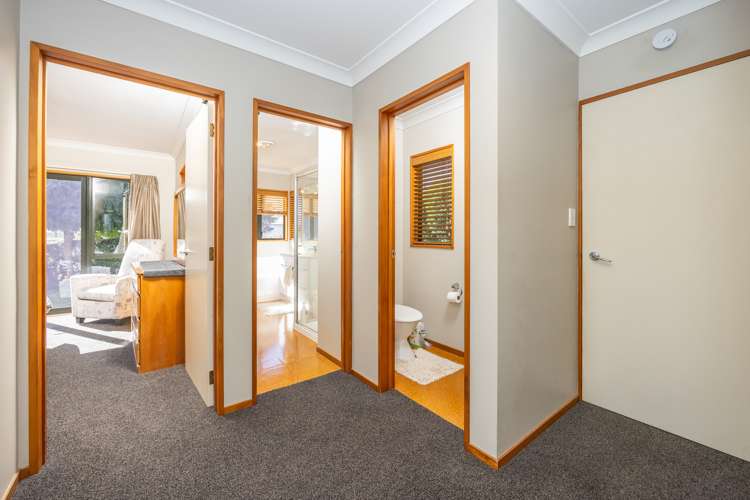 1 Sunnyhills Avenue Glenview_16