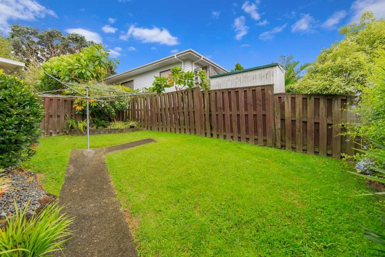 2/2 Camelot Place Glenfield_15