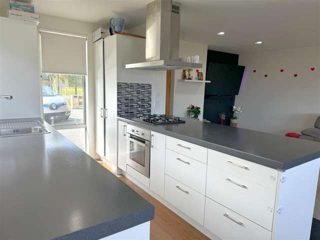 154A Coulson Road Paroa_4