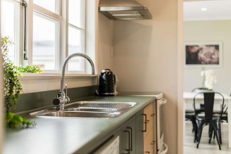 72 Hyde Street Wainuiomata_9