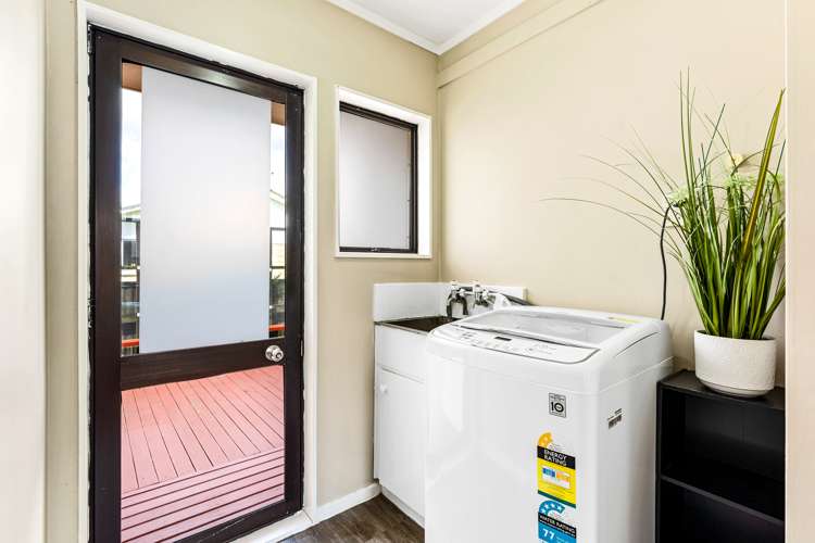 1/25a Ward Street Trentham_11