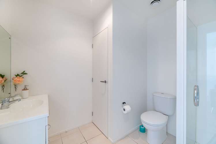 15/15 Bishop Lenihan Place East Tamaki_8