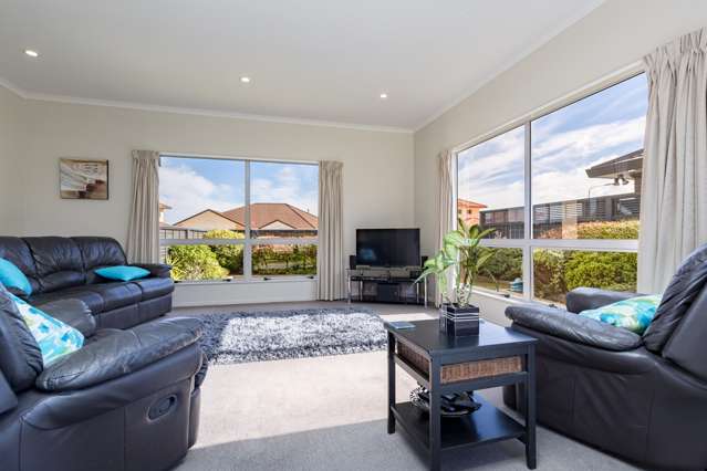 4 Silver Pine Avenue Woodridge_4