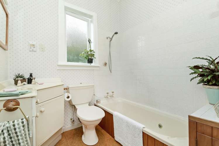 15 Onehuka Road Tirohanga_17