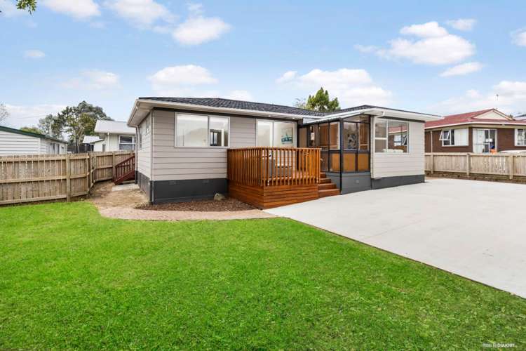 2 Sabot Place Massey_1