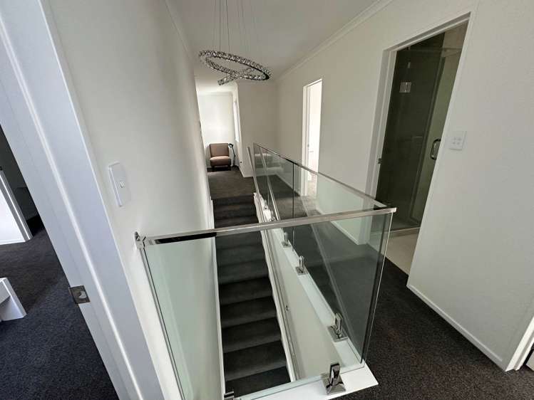 8A Gardiner Grove Mangere East_17