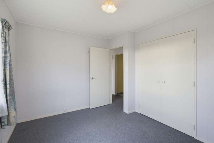  23 Douglas Street Levin_11