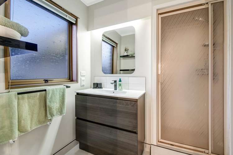 20 Whangaparaoa Road Red Beach_15