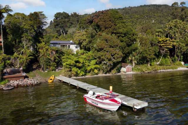 A true Rotoiti quintessential Kiwi bach