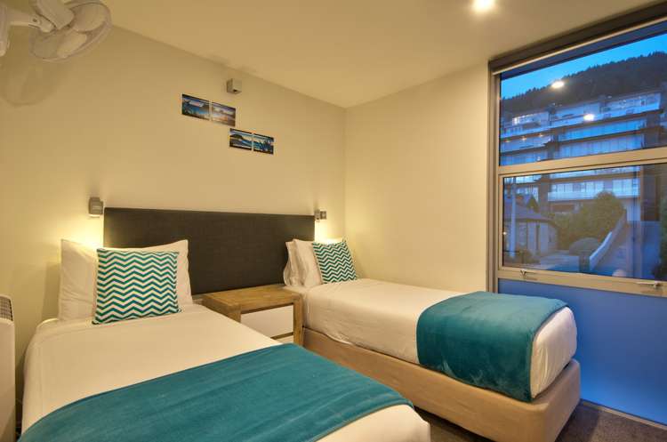 3/60 Hallenstein Street Queenstown_14