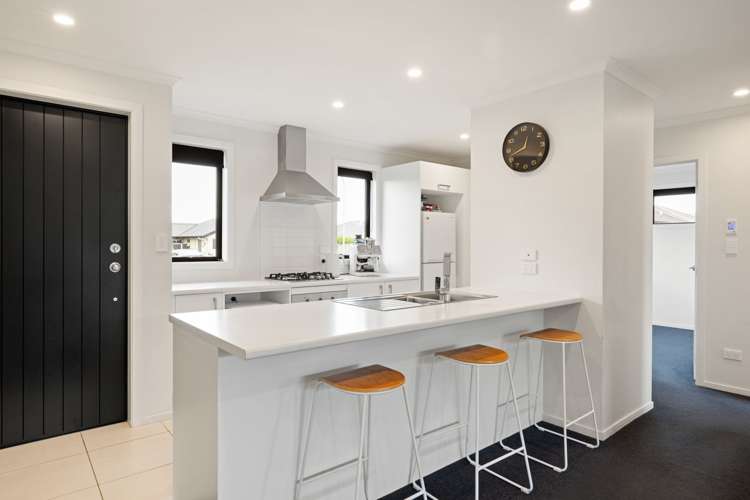 8 Manawaroa Close Grandview Heights_5