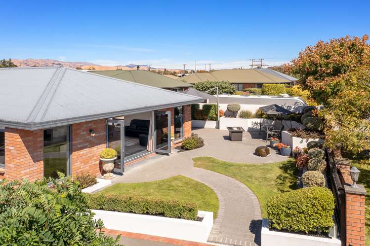 6 Robalan Place Redwoodtown_42