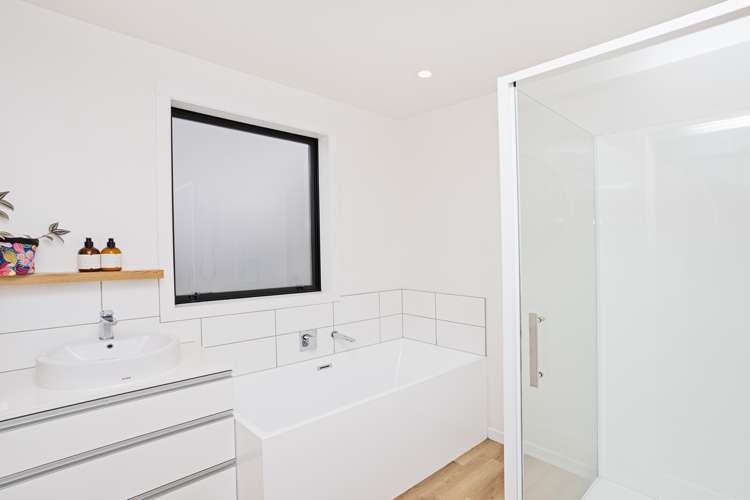 160 Chelmsford Street Windsor_13