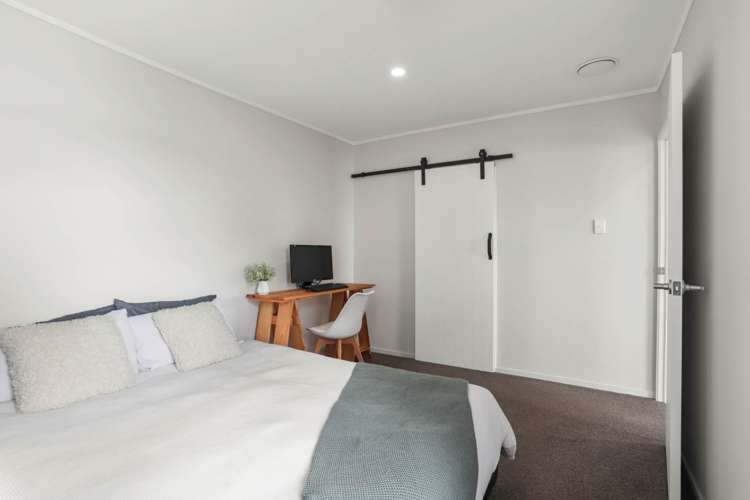 5 Karo Place Glendene_13