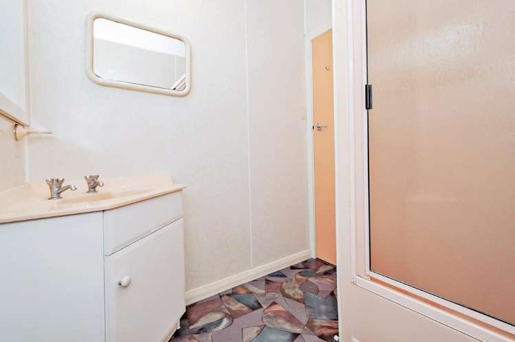 5 Mckenzie Avenue Southbridge_14