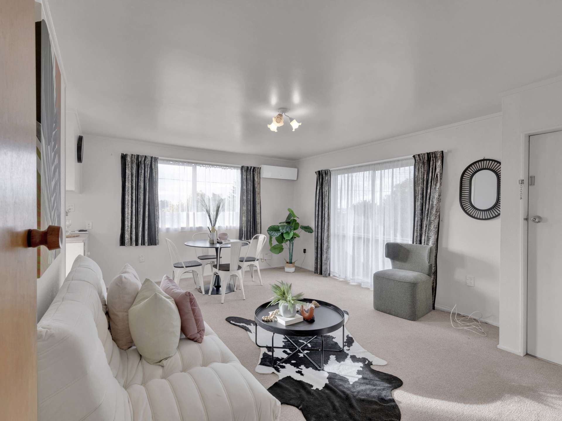 73 Tuhikaramea Road Dinsdale_0