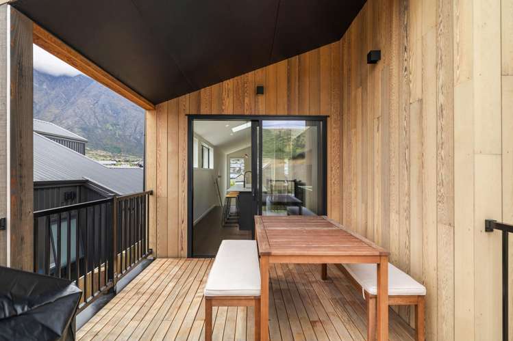 18 Grain Close Jacks Point_20