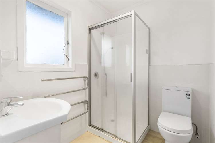 8 Strid Road Te Atatu South_9