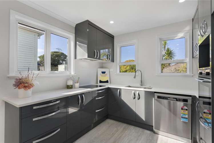 647 Richardson Road Mount Roskill_6