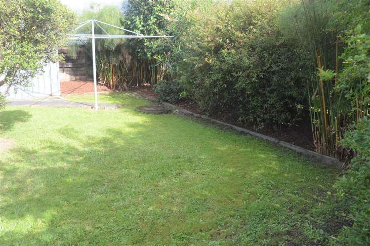 1/100 Cargill Street Papakura_8