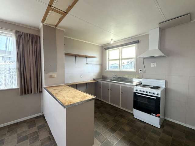 2 Ranfurly Street Waitara_4