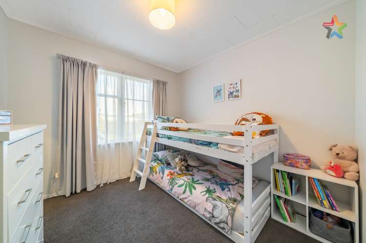 33 Russell Road Wainuiomata_6