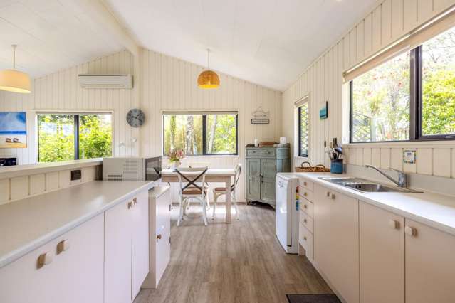 472A Sea View Road Onetangi_1