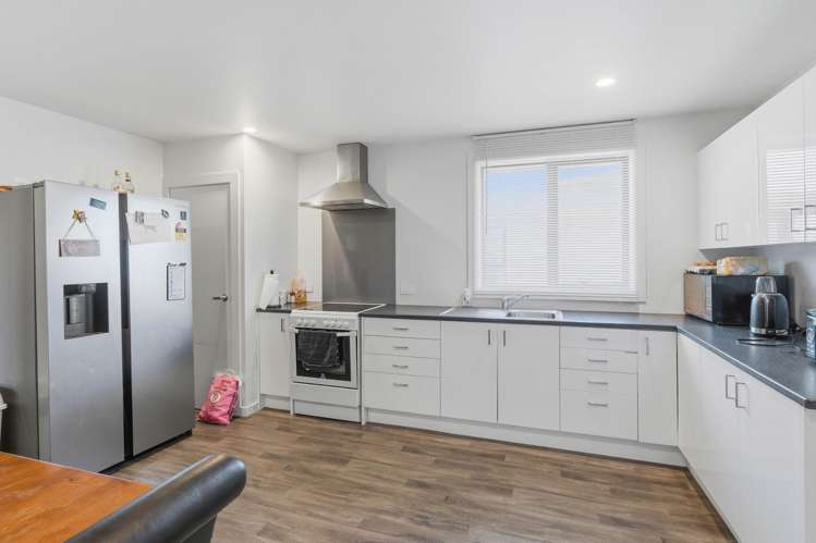 150 Moulson Street Strathern_5