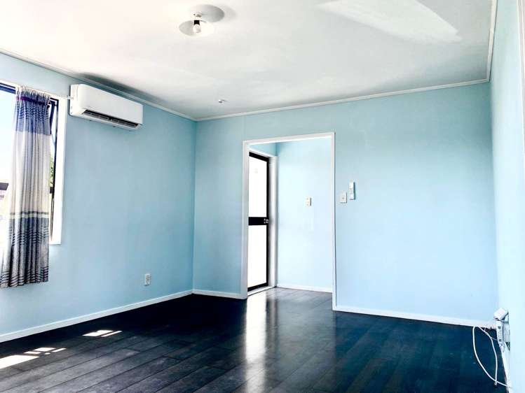 3/1 Rebecca Rise Clendon Park_6