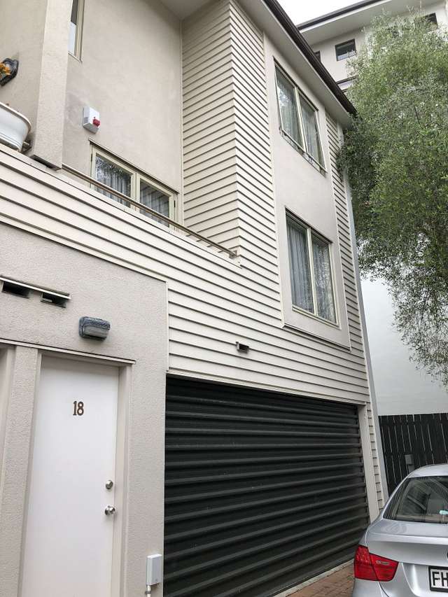 18/8 Rendall Place Eden Terrace_1