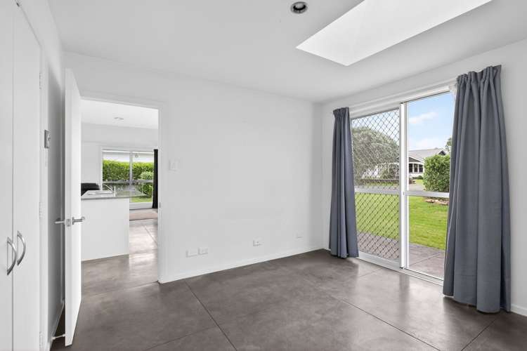 8 Parker Street Elgin_13