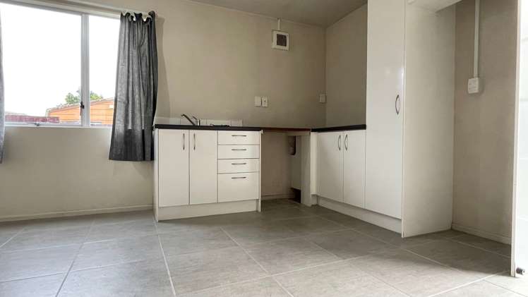 8 Idesia Place Totara Heights_27