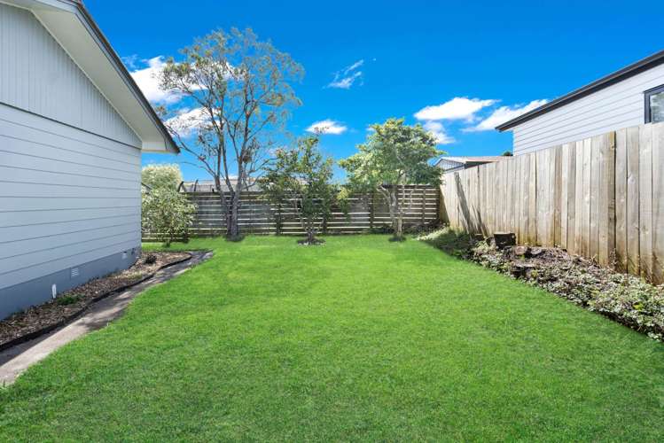 1/93 Archmillen Avenue Pakuranga Heights_14