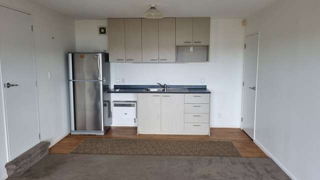 18 Tawhana Crescent Red Beach_4