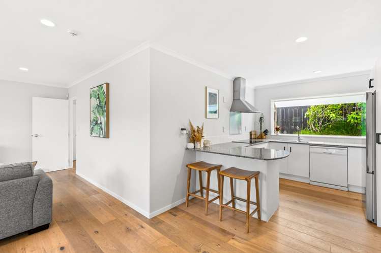 2/8 Crewe Close Albany_8