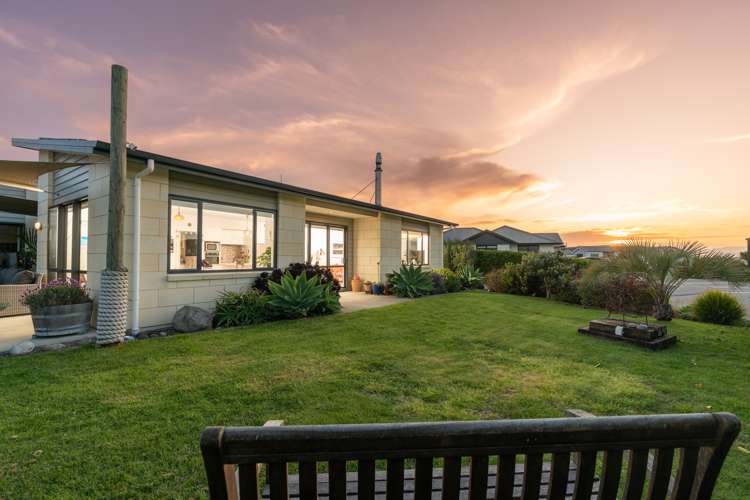 18 Takahe Drive Paraparaumu Beach_37