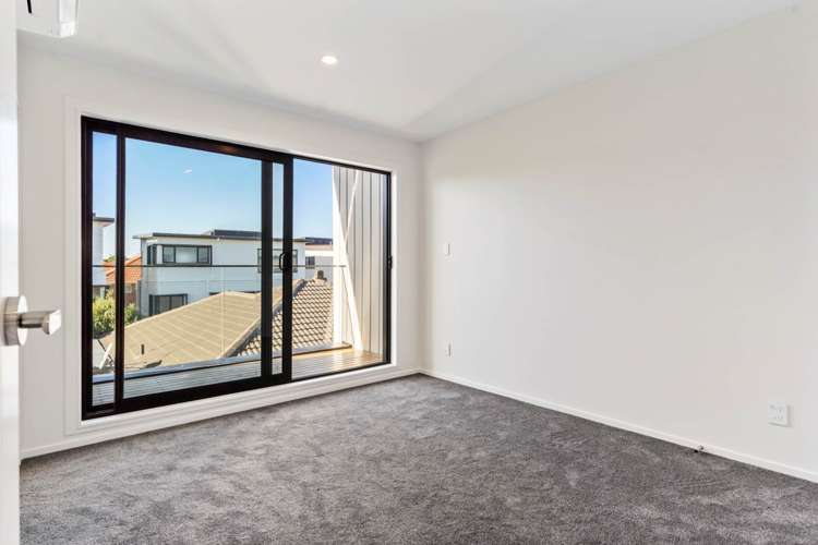 5/16 Williamson Avenue Belmont_10