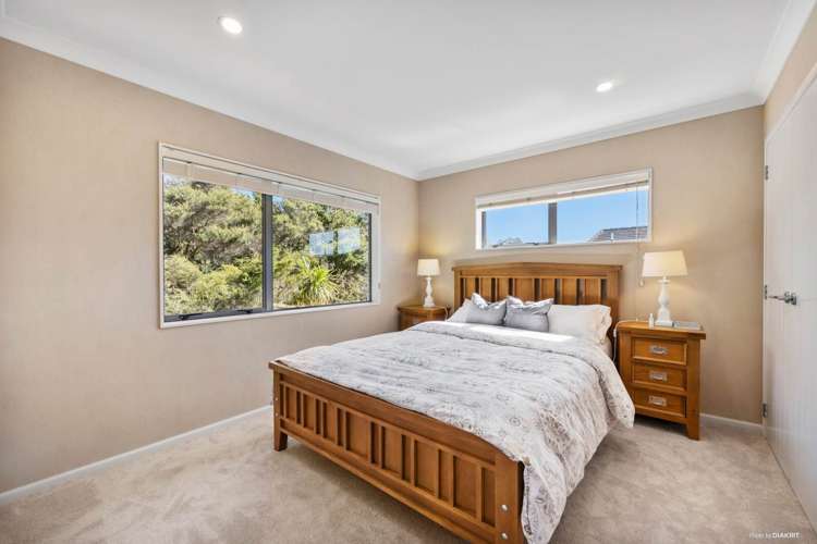 18 Bur Oak Terrace Schnapper Rock_17